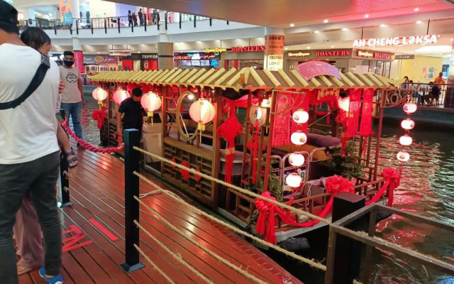 Lovely Mines Astetica Lake View Seri Kembangan 2BR