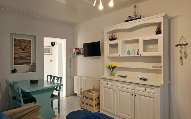 Marini Traditional Cottages