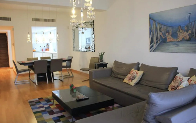 Finikoudes Luxury Apartments
