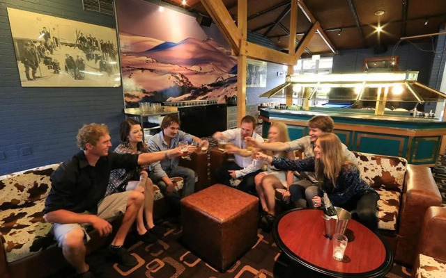 Lake Jindabyne Hotel