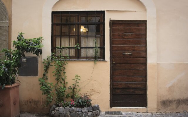 Trastevere, Pretty,central,economic