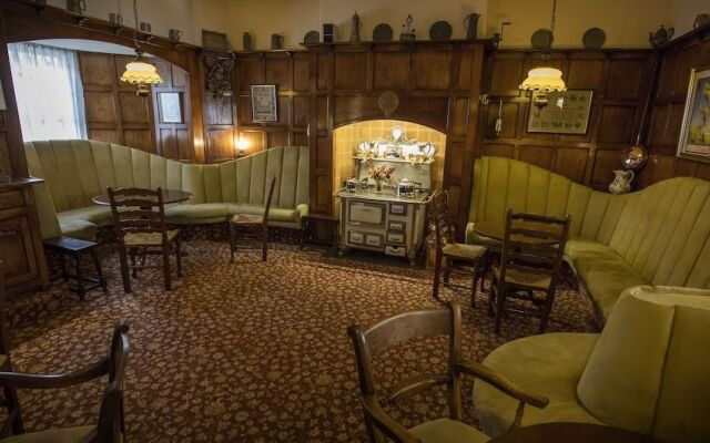 Dunoon Hotel