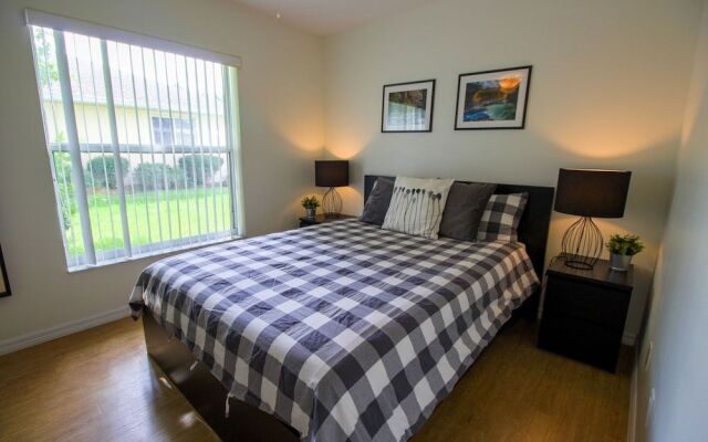 Three Bedroom Golf & Family poolhome 1571 home