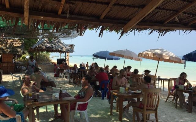 Koh Ngai Camping Restaurant