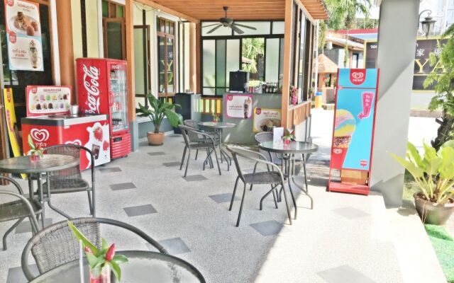 Royal Lee Resort & Spa