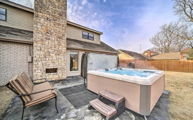 Immaculate 'woodland View' Retreat w/ Hot Tub