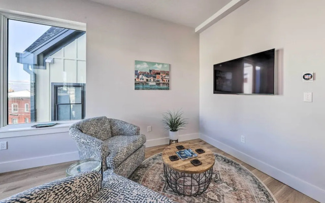 Spacious Portland Home: Walk Downtown!