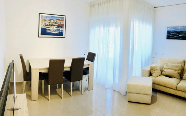 Piso Ideal Para Familias, Al Lado Del Mar