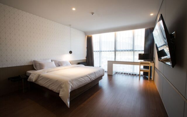 Hound Hotel Yongwon