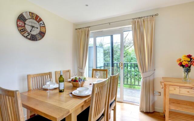Cosy Holiday Home in Saint Columb With Garden
