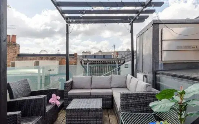The Acre Penthouse - Covent Garden - by Frankie
