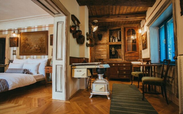 Divná Pani Luxury Gallery Rooms