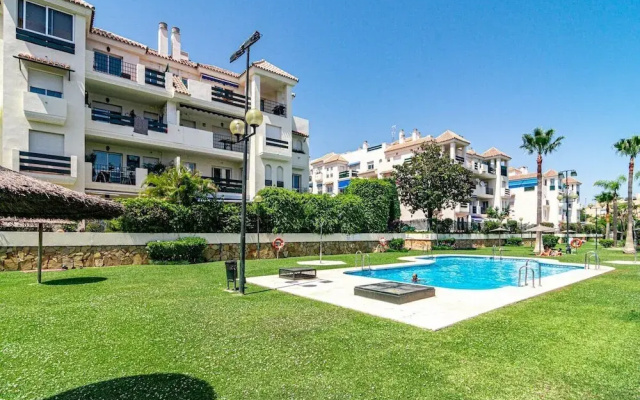 Lcr1- Lovely Ground Floor Apartment, Puerto Banus