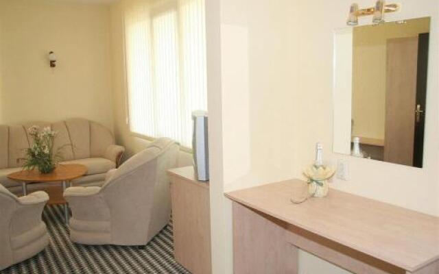 Family Hotel Elena