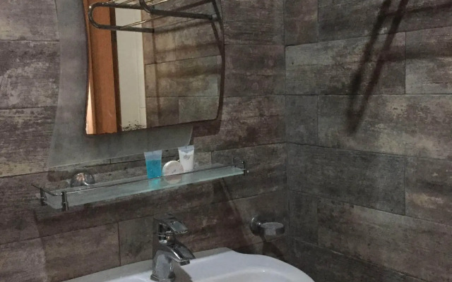 Ellyxville Hotels