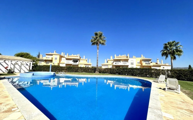 Albufeira Valley 1 With Pool by Homing