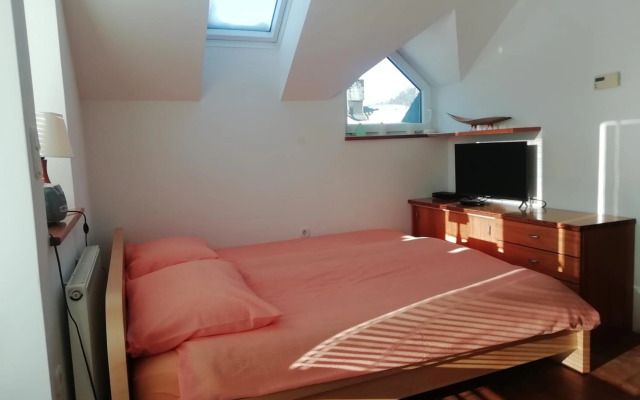 Julija 3 Sunny Appartment