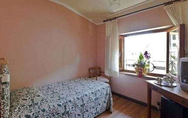 Hotel Maestoso