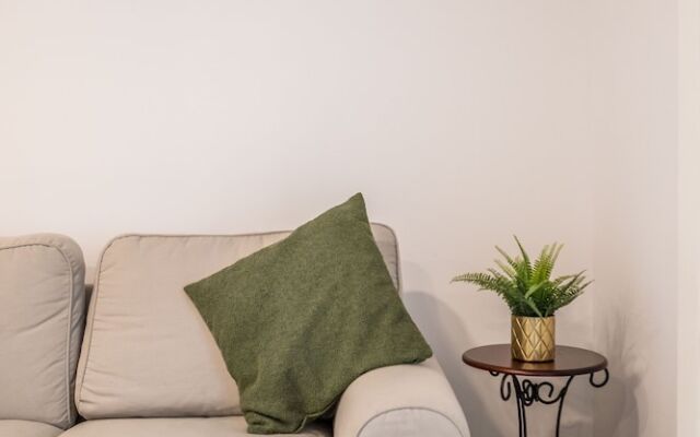 Cozy Fully-Equipped 2 Bedroom Suite
