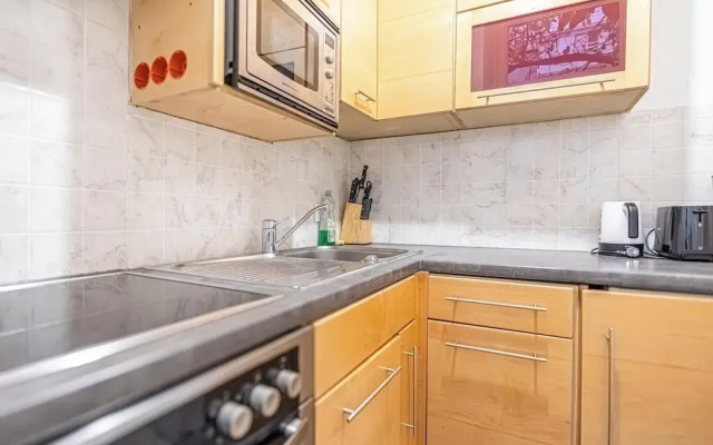Modern 1BR Apartment Central Location
