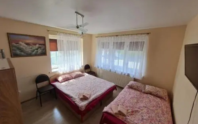 Little Amber Guest House