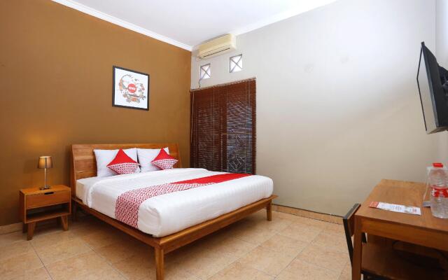 OYO 1072 Kampung Condro Wulan Guesthouse