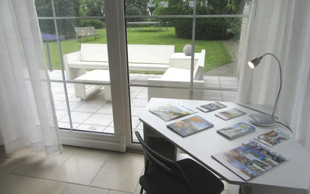 Sun-kissed Villa in Diksmuide With Garden, Sauna