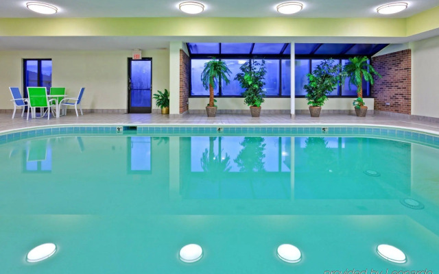 Holiday Inn Express Hotel & Suites Dayton West - Brookville by IHG