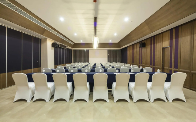 Taizhou Naisi Boyahotel