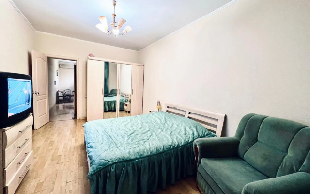 Apartment on Skorykovskyi Lane 4