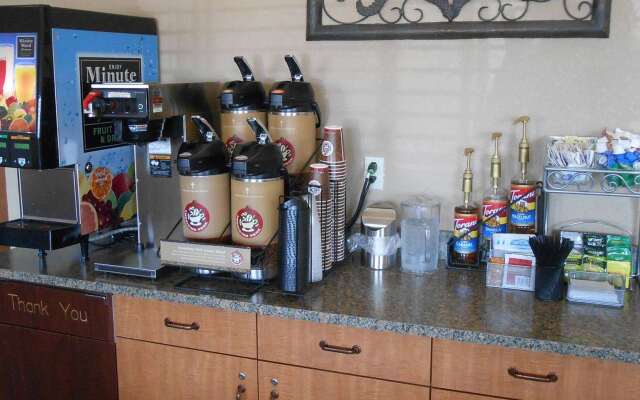 AmericInn by Wyndham Forest Lake