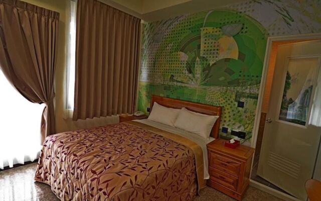 Lucky Hotel