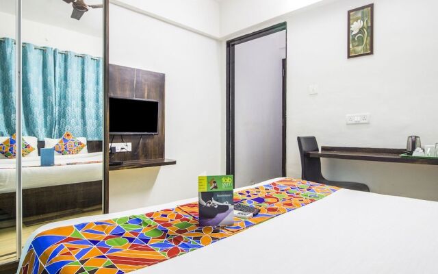 FabHotel House Khas Suites