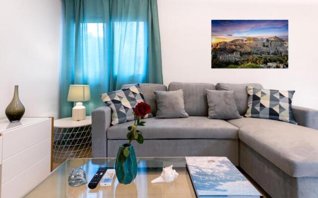 Lux 1-bedroom apartement next to the sea in Voula