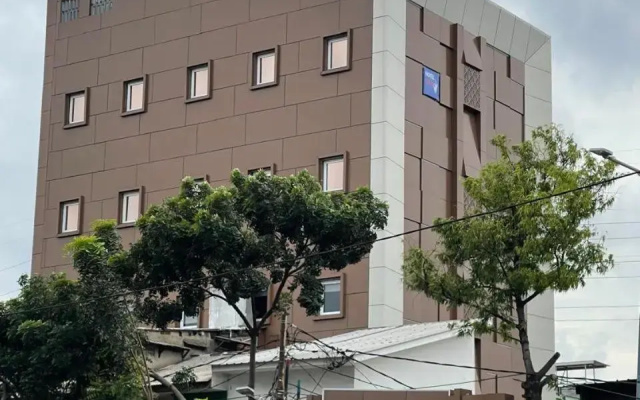Hotel With OK