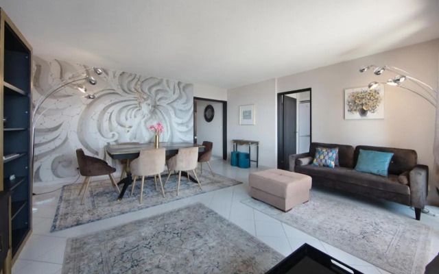 Panoramic view, 2 bedroom, Monaco,Riviera, Parking