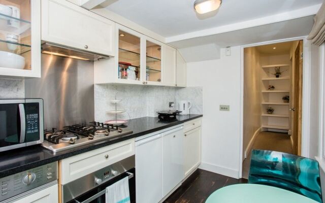 Cozy 1 Bedroom Apartment near Harrods, Knightsbridge