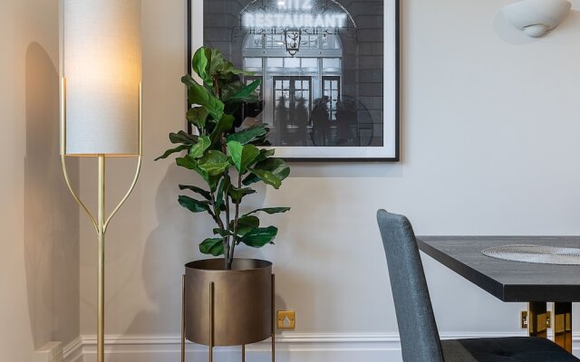 JOIVY Astonishing 2 Bedroom near Mayfair & Piccadilly Circus