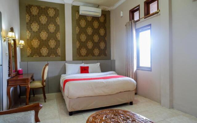 RedDoorz Plus near Haluoleo University