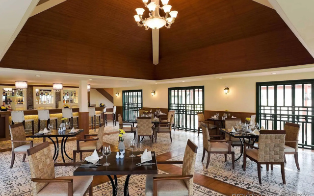 The Nouveau Chumphon Beach Resort & Golf