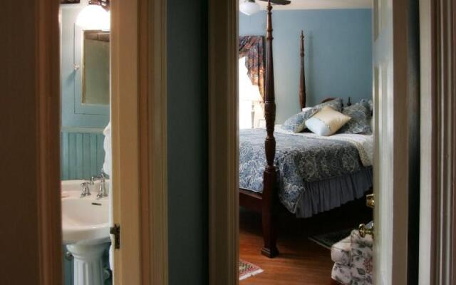 Williamsburg Manor B&B