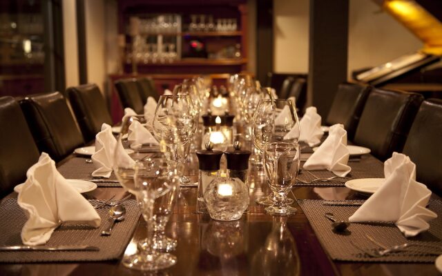 Tweedsmuir Park Lodge