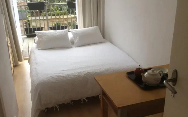 B&B Glancingview
