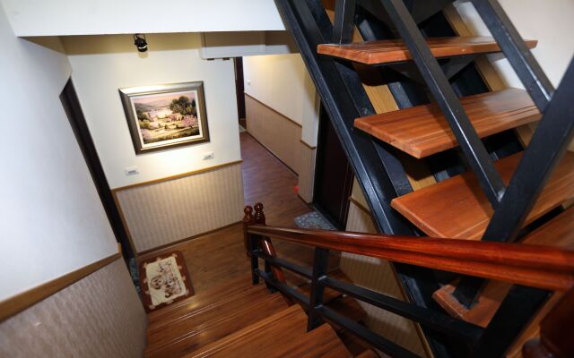 First Place B&B - Hualien Railway Station