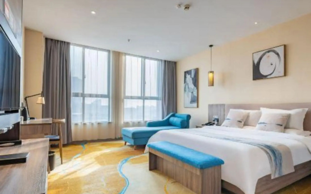 Zhouzhi Yibo Hotel