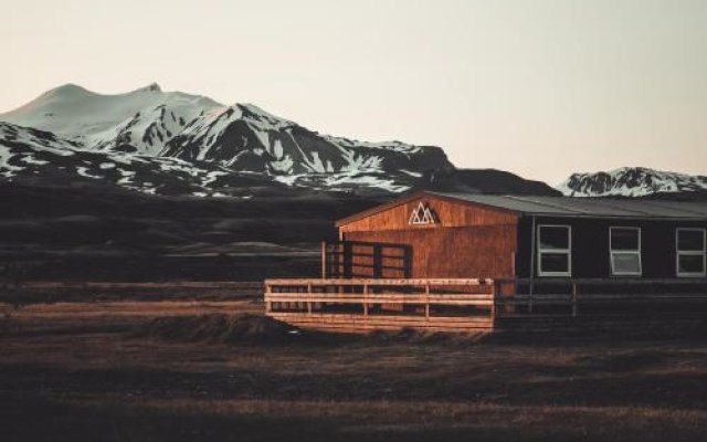 Volcano hotel