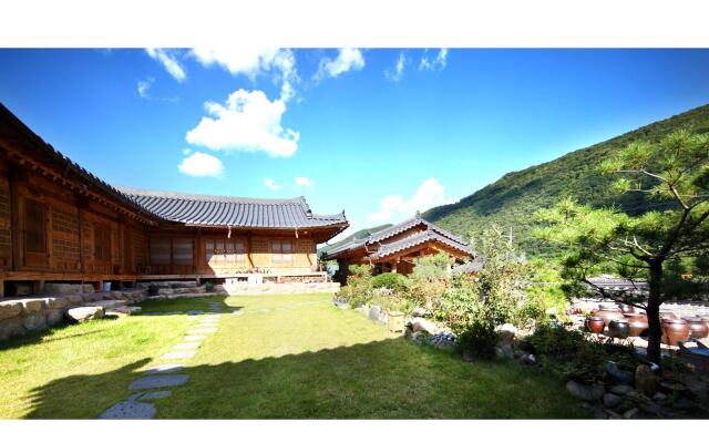 Choongcheong Danyang Gayeondang Hanok Minbak