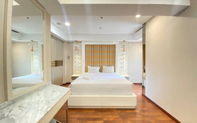 Luxurious 2Br Apartment At Parahyangan Residence