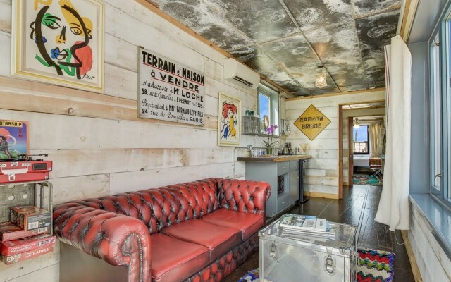 Flophouze Shipping Container Hotel