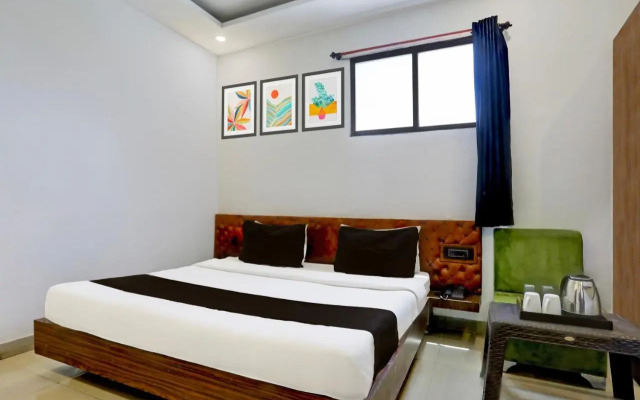 OYO 16952 Easy Stay